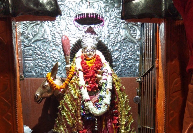maa-sheetla-devi-temple-img